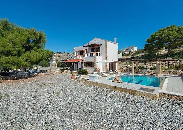 Villa Pefki *